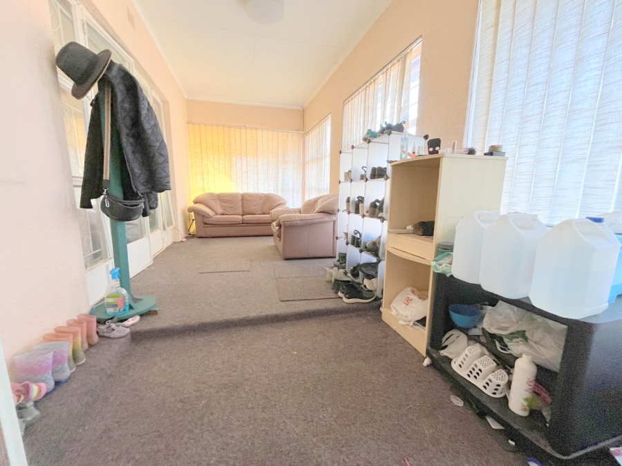5 Bedroom Property for Sale in Florida Park Gauteng