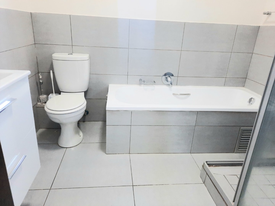 2 Bedroom Property for Sale in Jackal Creek Golf Estate Gauteng