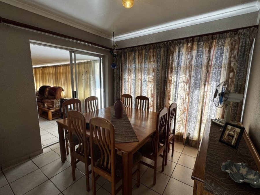 3 Bedroom Property for Sale in Birchleigh North Gauteng