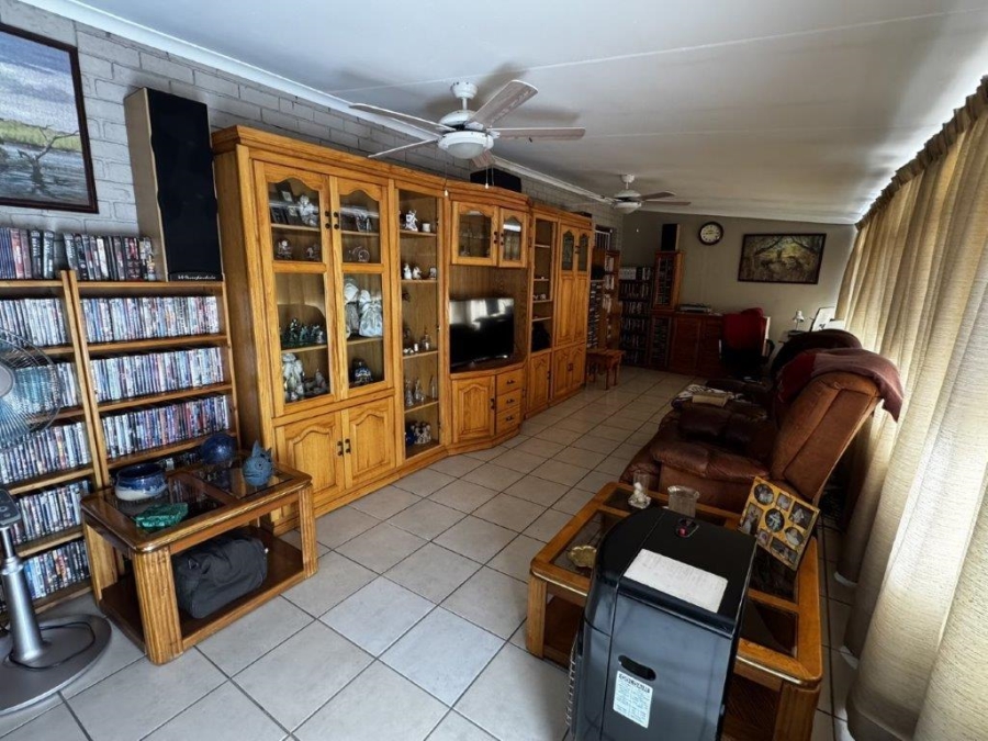 3 Bedroom Property for Sale in Birchleigh North Gauteng