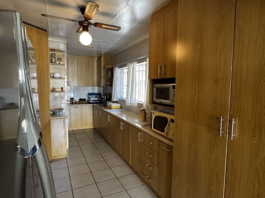 3 Bedroom Property for Sale in Birchleigh North Gauteng