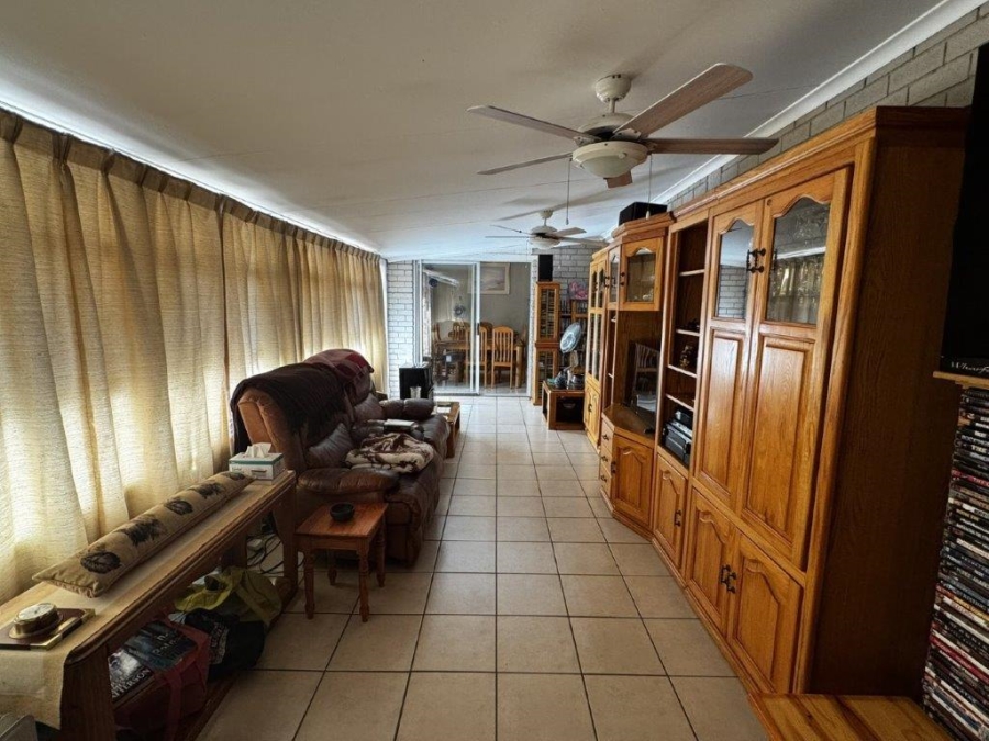 3 Bedroom Property for Sale in Birchleigh North Gauteng