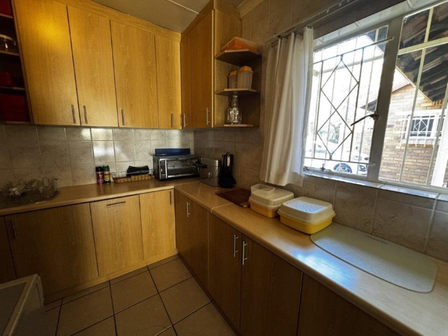 3 Bedroom Property for Sale in Birchleigh North Gauteng