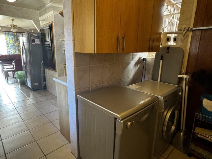 3 Bedroom Property for Sale in Birchleigh North Gauteng