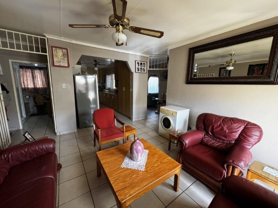 3 Bedroom Property for Sale in Birchleigh North Gauteng