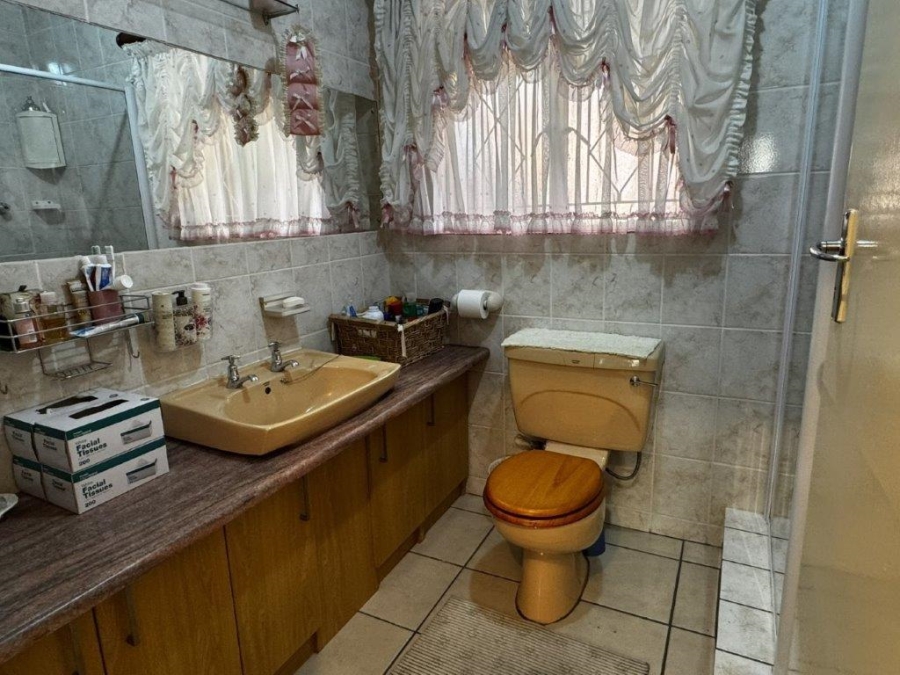 3 Bedroom Property for Sale in Birchleigh North Gauteng
