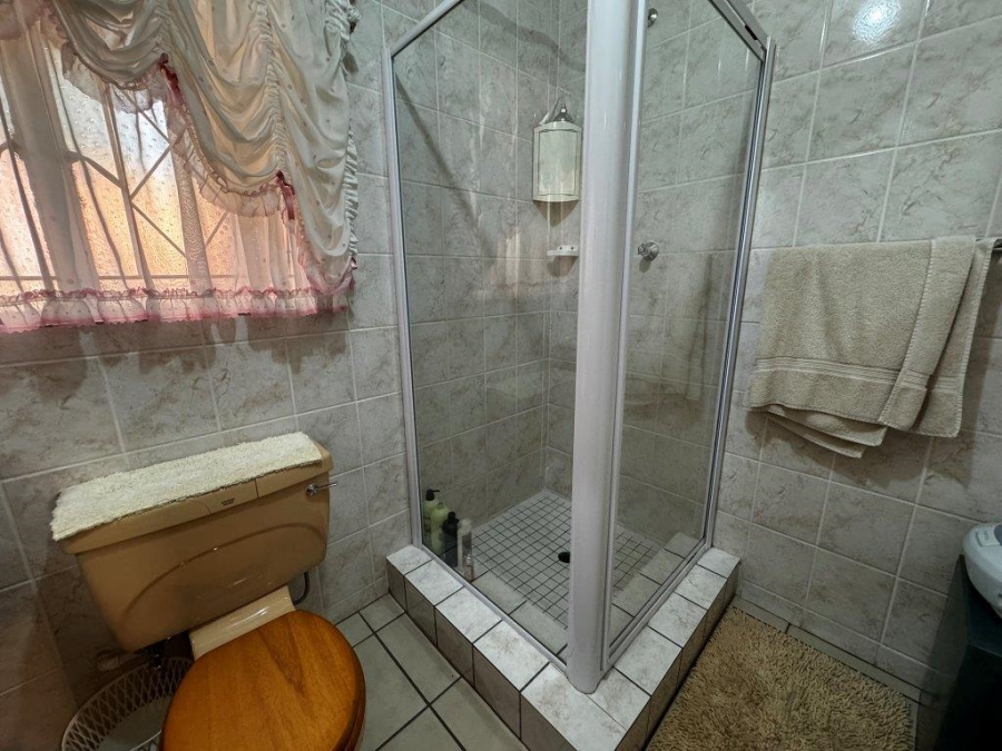 3 Bedroom Property for Sale in Birchleigh North Gauteng