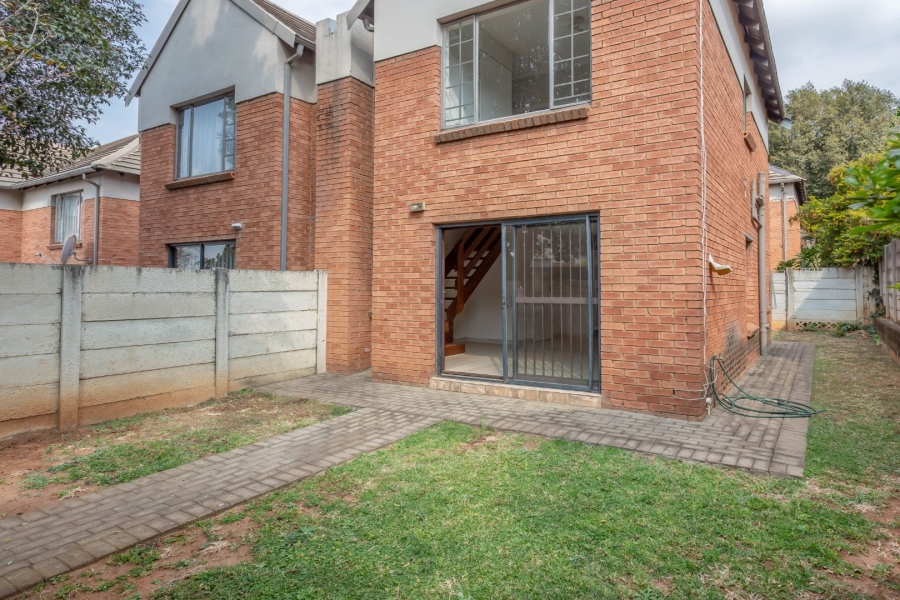 2 Bedroom Property for Sale in North Riding Gauteng