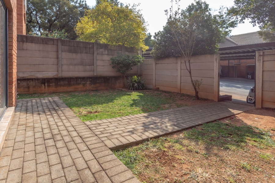 2 Bedroom Property for Sale in North Riding Gauteng