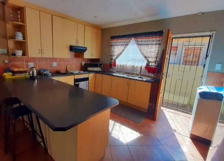 3 Bedroom Property for Sale in Eike Park Gauteng