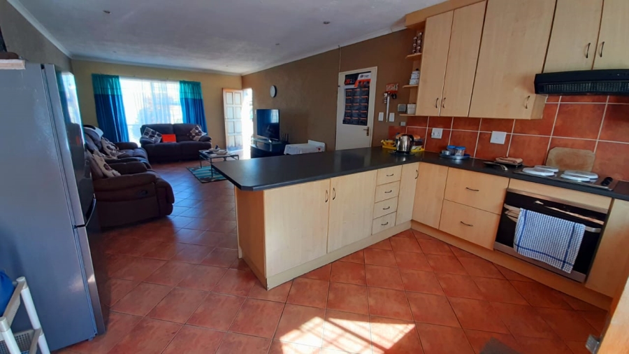 3 Bedroom Property for Sale in Eike Park Gauteng