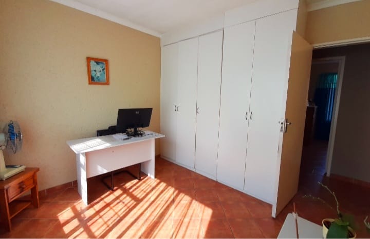 3 Bedroom Property for Sale in Eike Park Gauteng