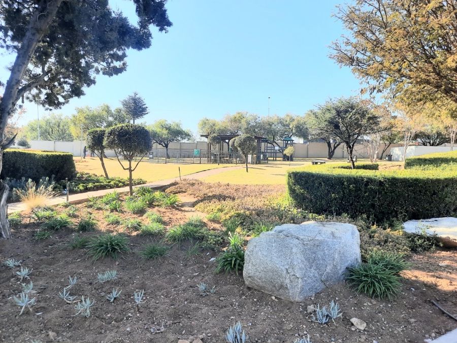 2 Bedroom Property for Sale in Jackal Creek Golf Estate Gauteng