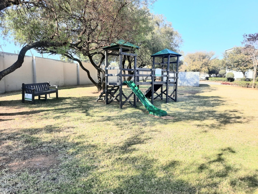 2 Bedroom Property for Sale in Jackal Creek Golf Estate Gauteng