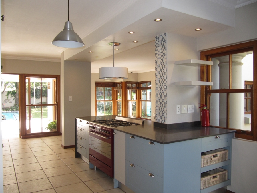 To Let 4 Bedroom Property for Rent in Bryanston Gauteng