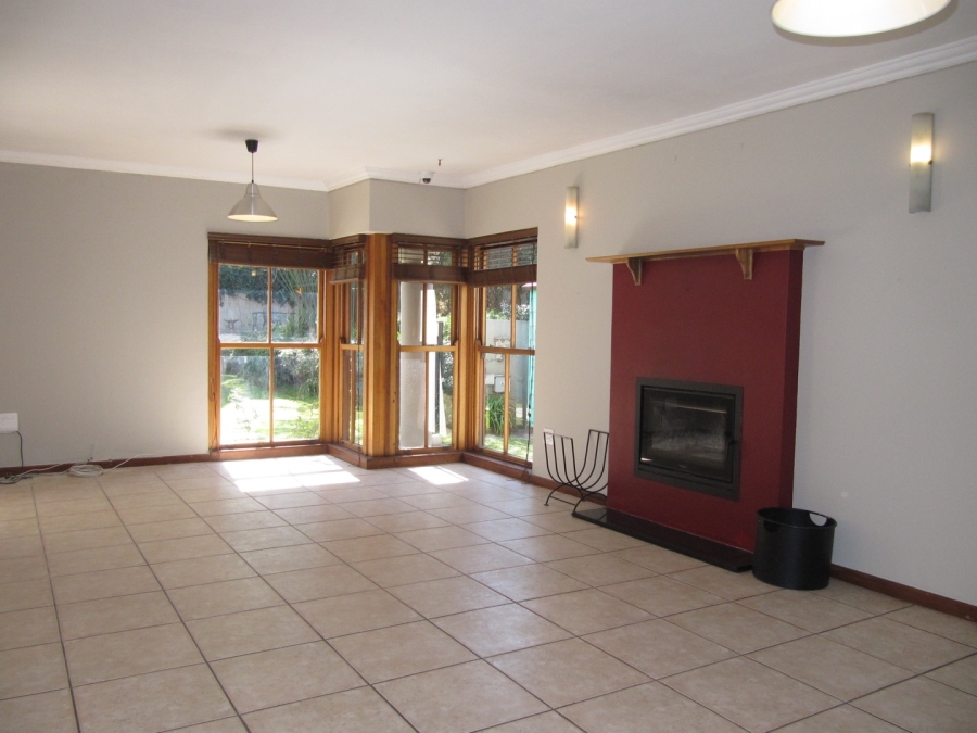 To Let 4 Bedroom Property for Rent in Bryanston Gauteng