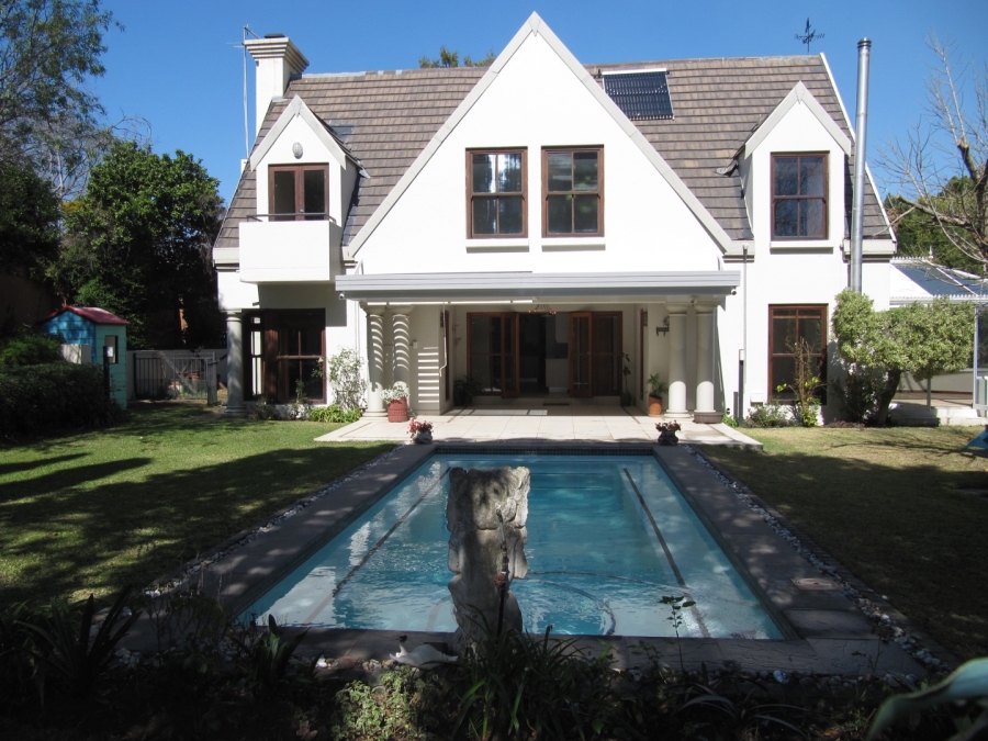 To Let 4 Bedroom Property for Rent in Bryanston Gauteng