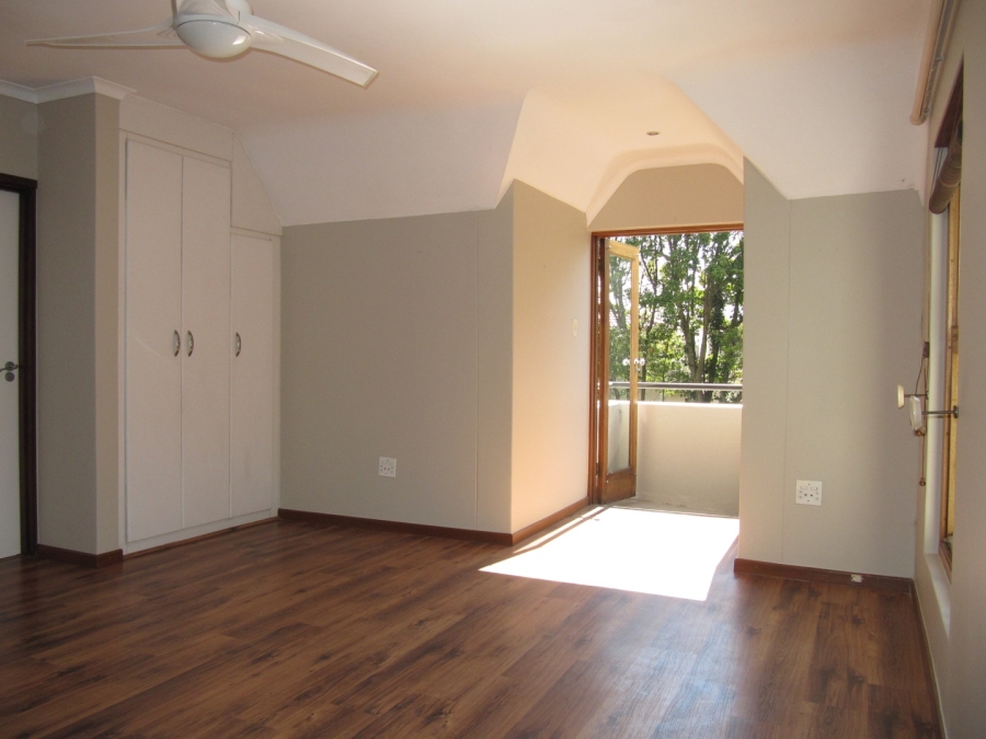 To Let 4 Bedroom Property for Rent in Bryanston Gauteng