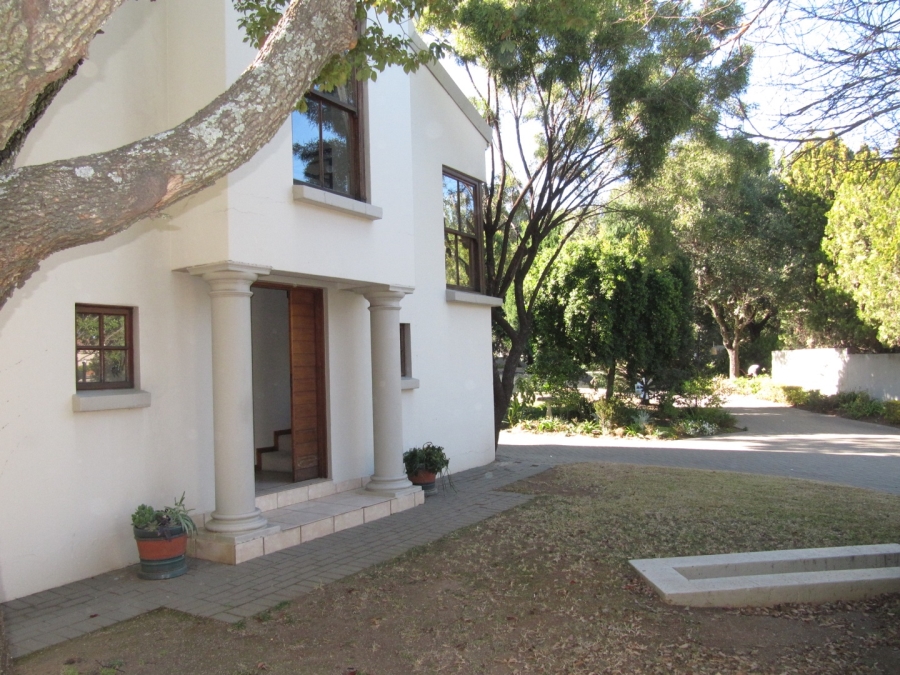 To Let 4 Bedroom Property for Rent in Bryanston Gauteng