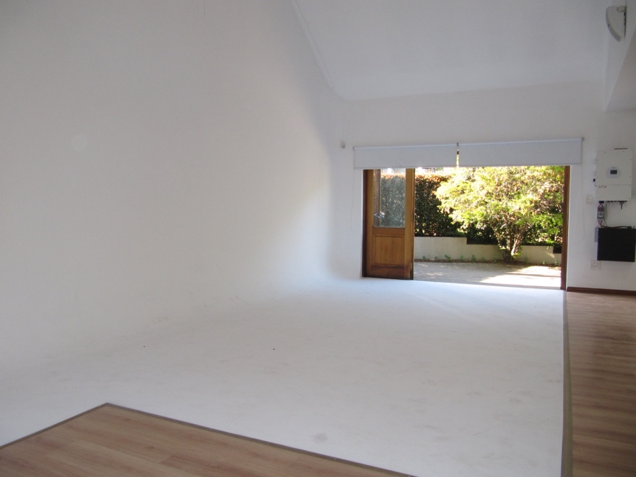To Let 4 Bedroom Property for Rent in Bryanston Gauteng