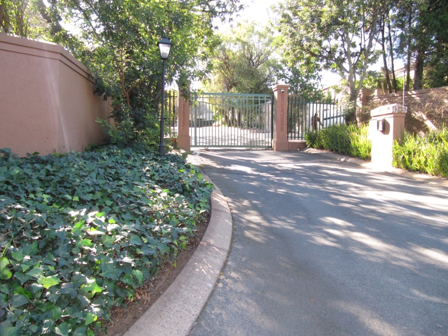 To Let 4 Bedroom Property for Rent in Bryanston Gauteng