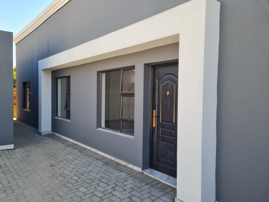 To Let 2 Bedroom Property for Rent in Lenasia Ext 7 Gauteng