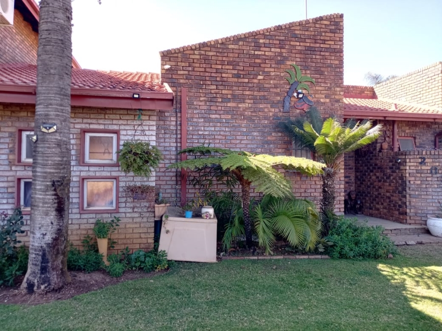 4 Bedroom Property for Sale in Silverton Gauteng