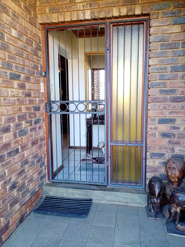 4 Bedroom Property for Sale in Silverton Gauteng