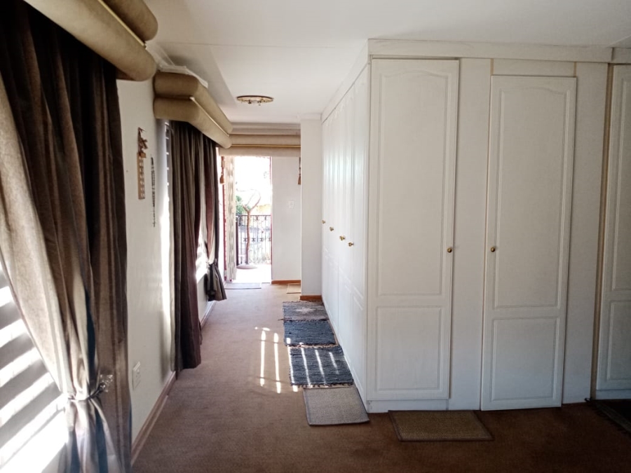 4 Bedroom Property for Sale in Silverton Gauteng