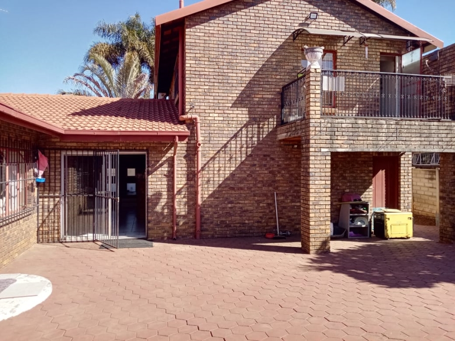 4 Bedroom Property for Sale in Silverton Gauteng