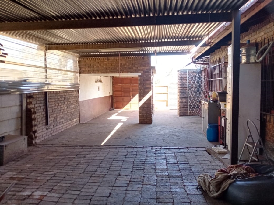 4 Bedroom Property for Sale in Silverton Gauteng