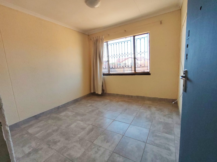 3 Bedroom Property for Sale in Soshanguve GG Gauteng