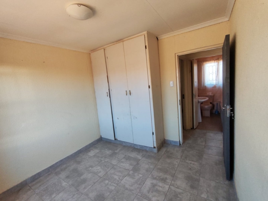 3 Bedroom Property for Sale in Soshanguve GG Gauteng