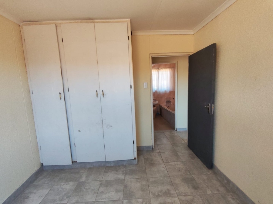 3 Bedroom Property for Sale in Soshanguve GG Gauteng