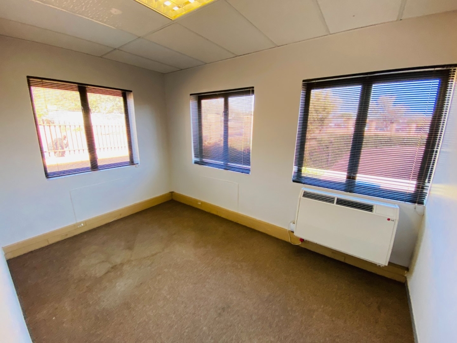 Commercial Property for Sale in Faerie Glen Gauteng