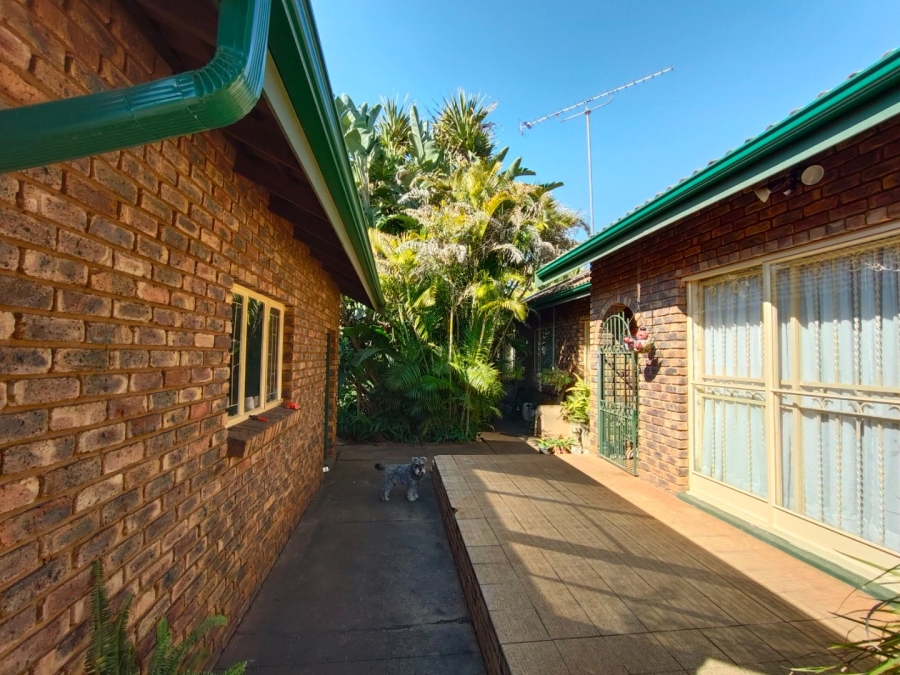3 Bedroom Property for Sale in Theresa Park Gauteng