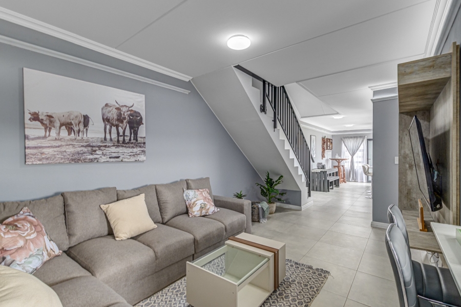 To Let 3 Bedroom Property for Rent in Glen Austin Gauteng