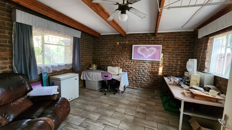 4 Bedroom Property for Sale in Karenpark Gauteng