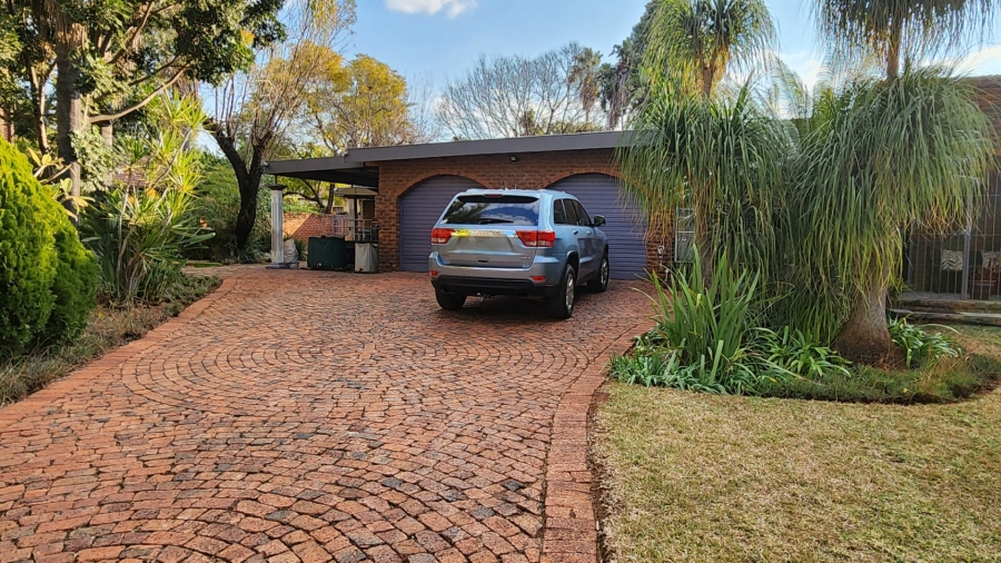 4 Bedroom Property for Sale in Karenpark Gauteng
