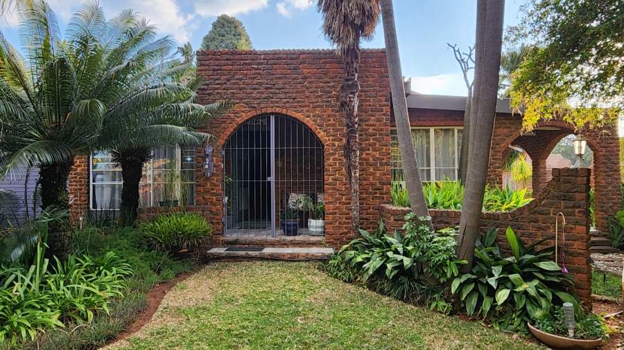 4 Bedroom Property for Sale in Karenpark Gauteng