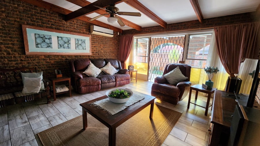 4 Bedroom Property for Sale in Karenpark Gauteng
