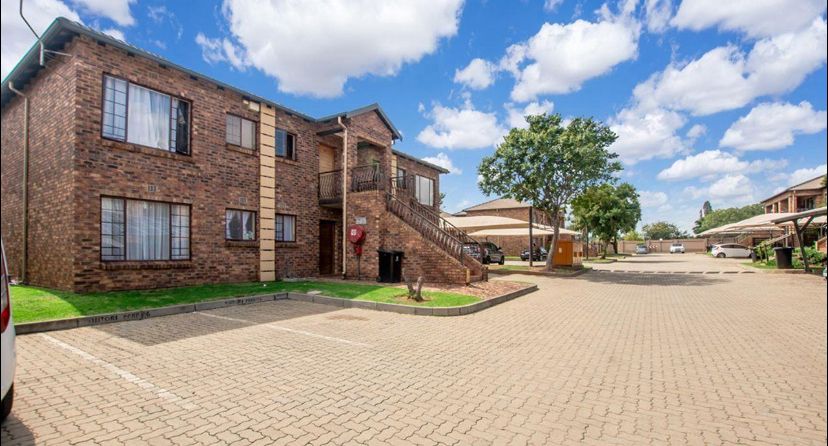 2 Bedroom Property for Sale in Sonneveld Gauteng