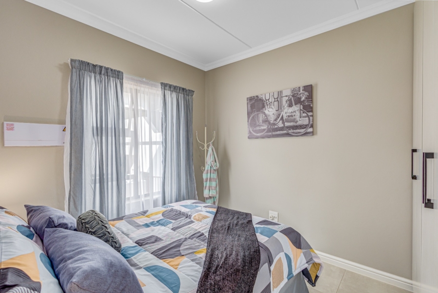 To Let 3 Bedroom Property for Rent in Glen Austin Gauteng