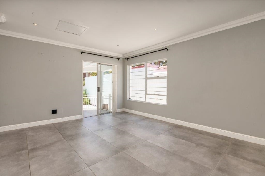 3 Bedroom Property for Sale in Sunninghill Gauteng
