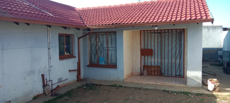  Bedroom Property for Sale in Rabie Ridge Gauteng