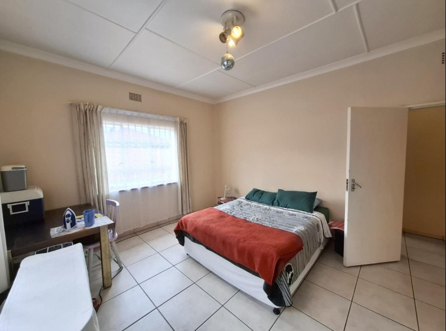 3 Bedroom Property for Sale in Symhurst Gauteng