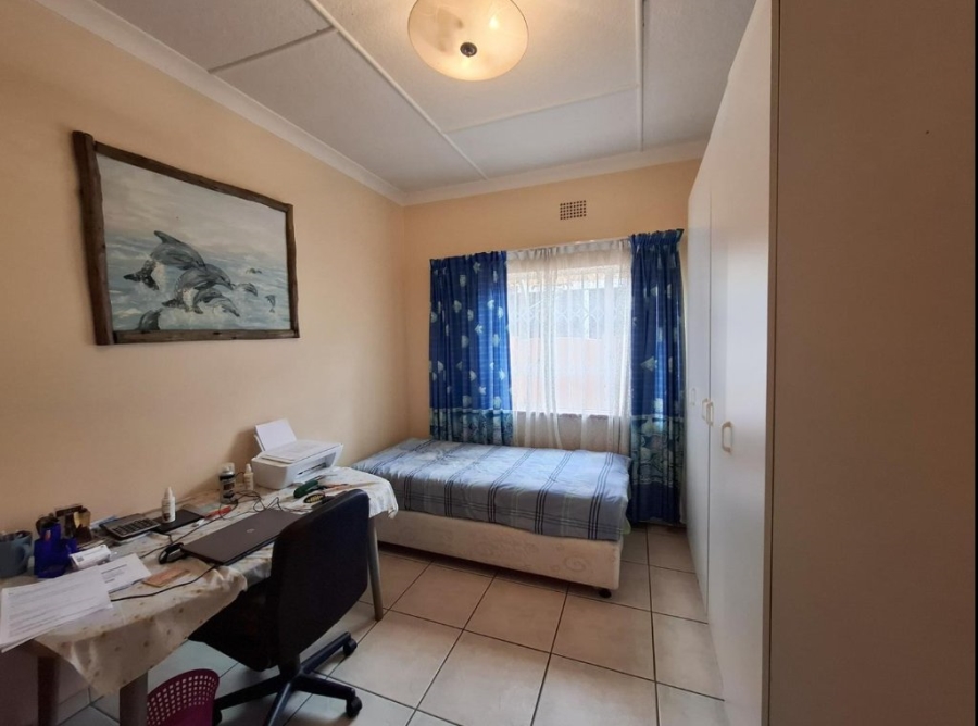 3 Bedroom Property for Sale in Symhurst Gauteng