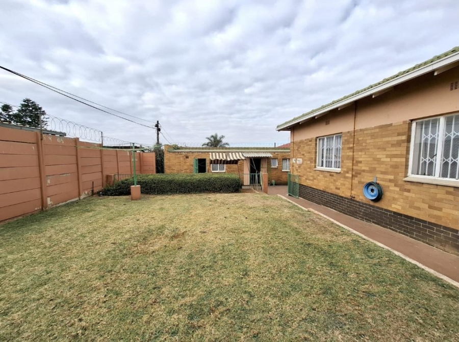 3 Bedroom Property for Sale in Symhurst Gauteng
