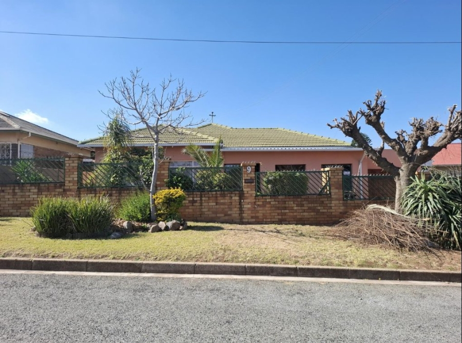 3 Bedroom Property for Sale in Symhurst Gauteng