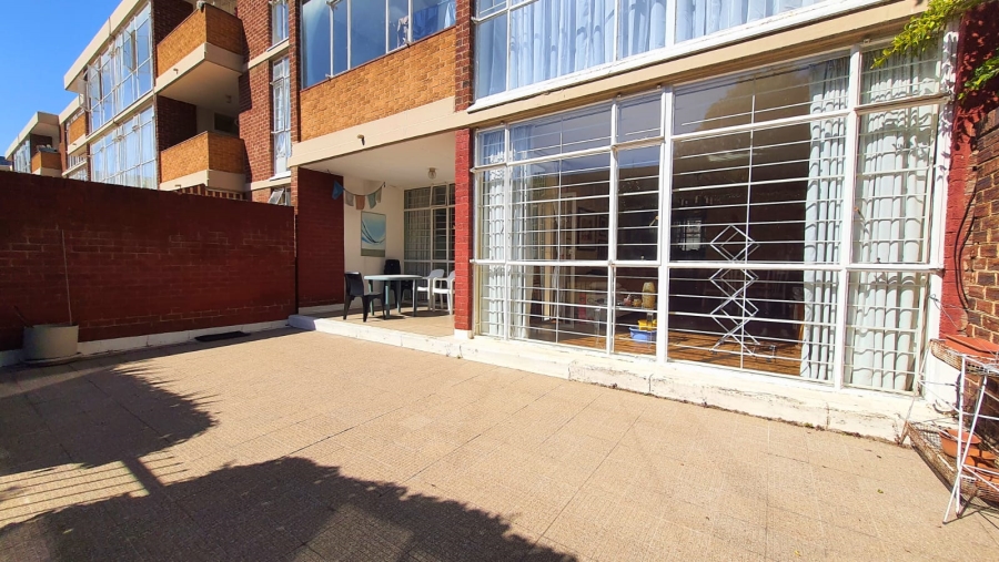 1 Bedroom Property for Sale in Sandown Gauteng